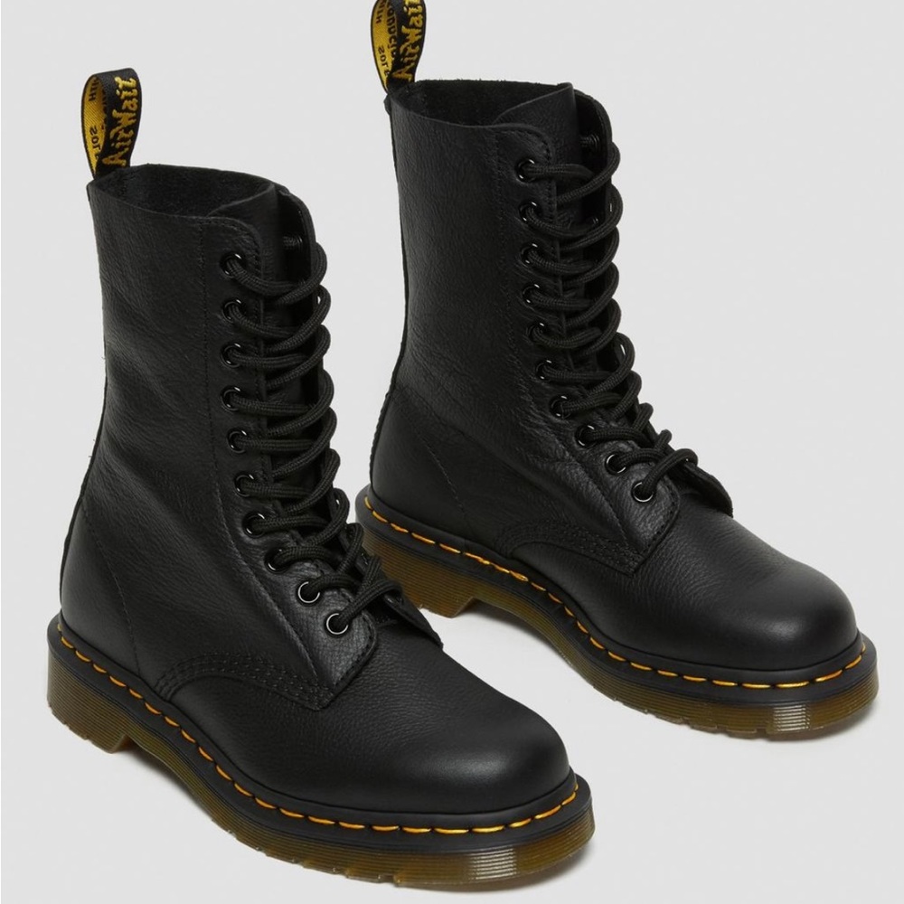 Dr. Marten’s 10-Eye 1490 VIRGINIA LEATHER MID CALF BOOTS